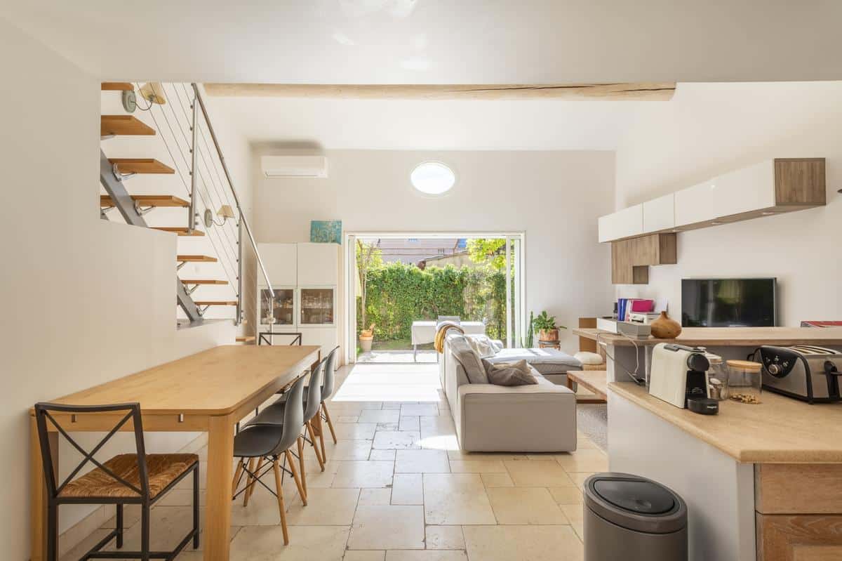 Terraced house in a very quiet environment