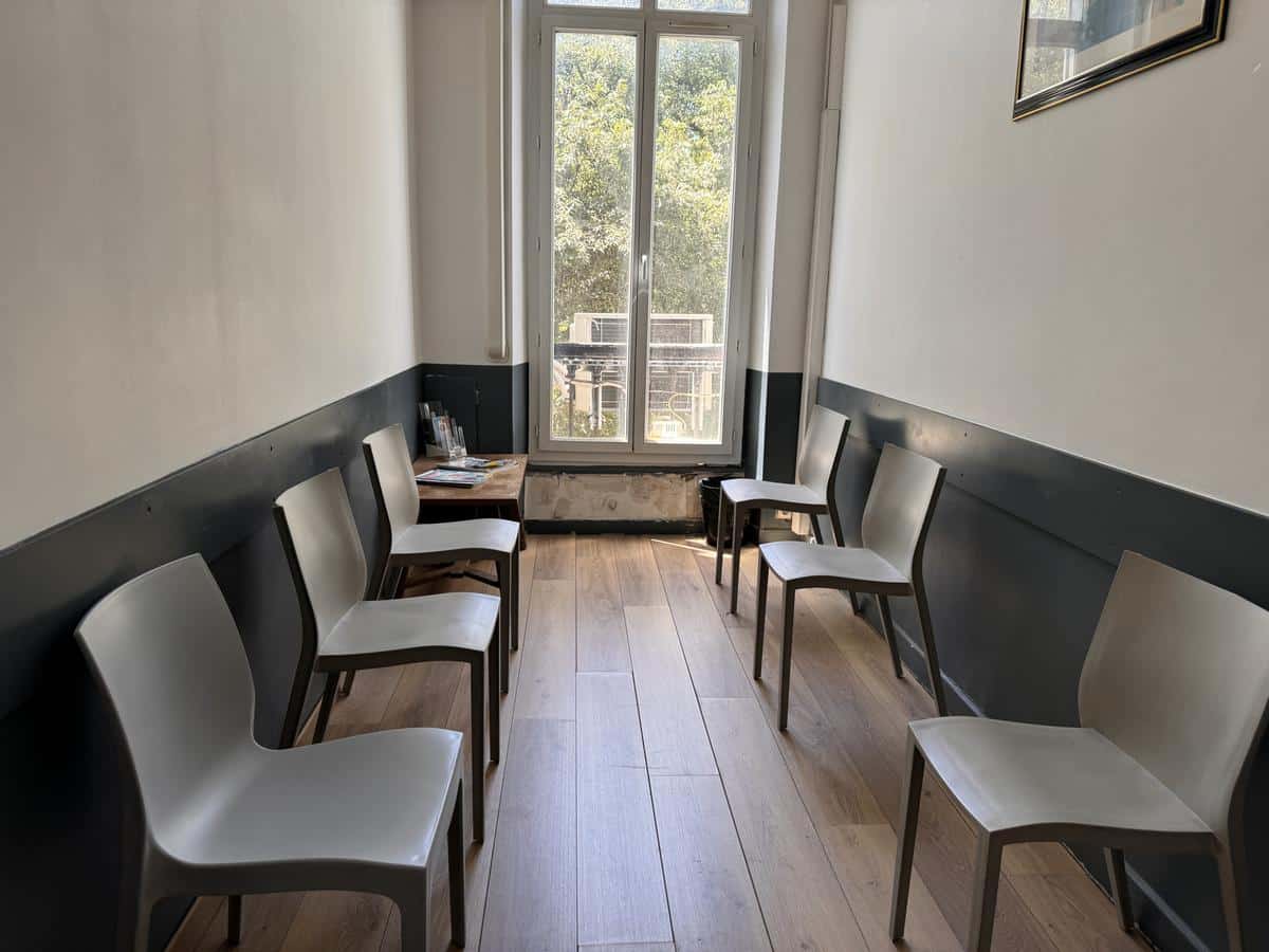 PROFESSIONAL PREMISES METRO REFORMES CANEBIERE