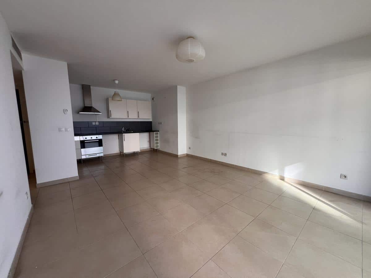 Type 3 rue de Suez 13007 Marseille