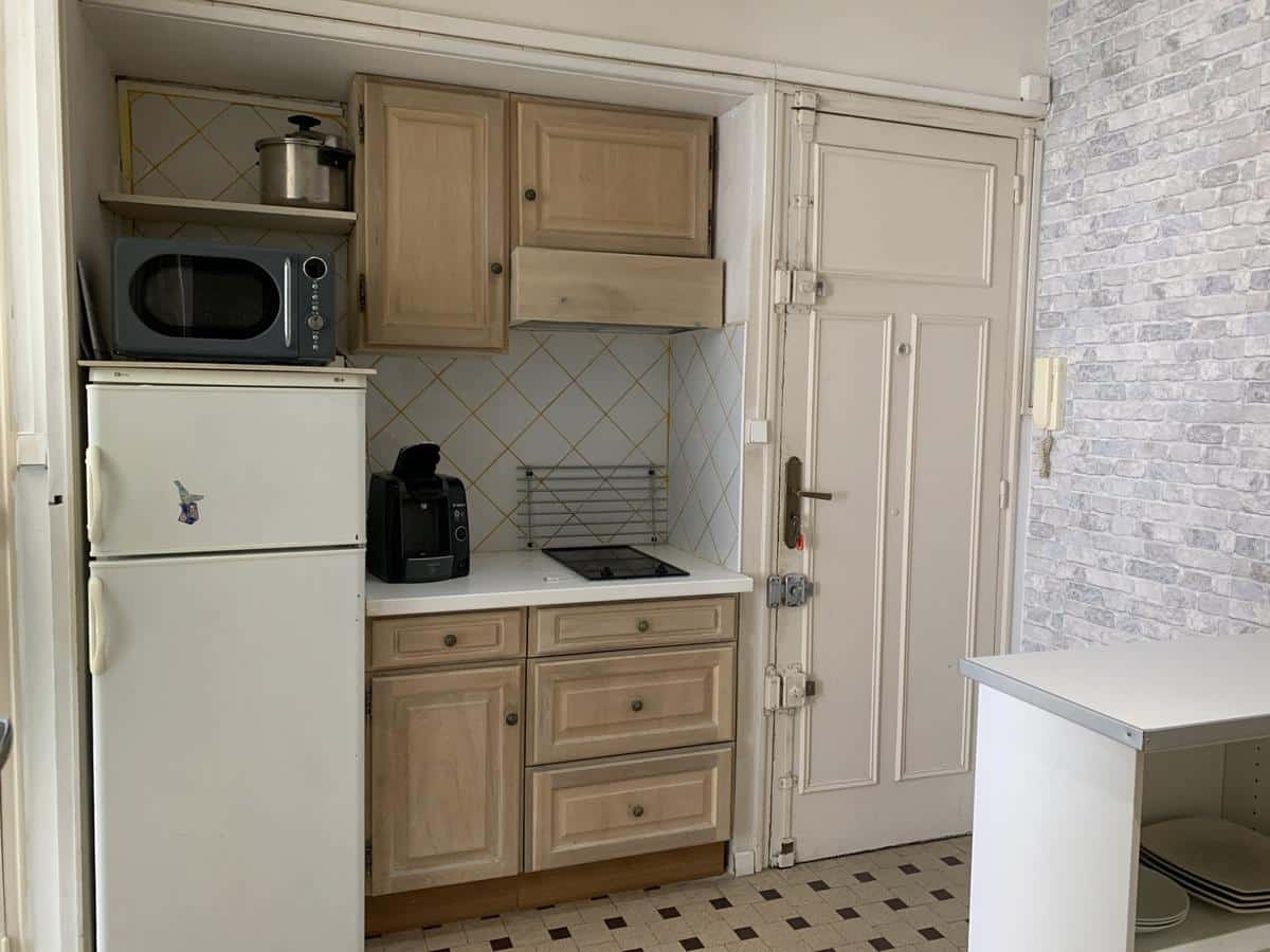 T2 lumineux meublé avec balcon – CASTELLANE