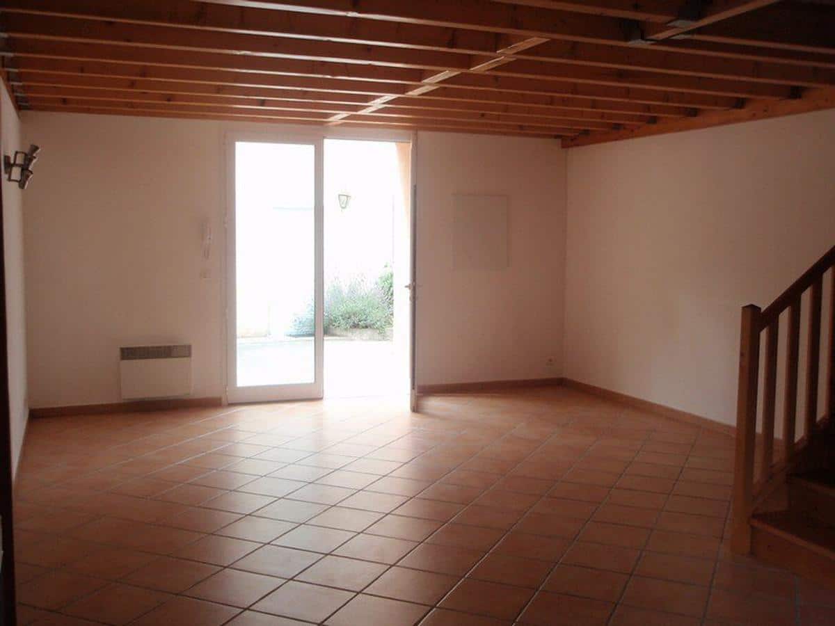 For rent Village house T4 93.64 m2