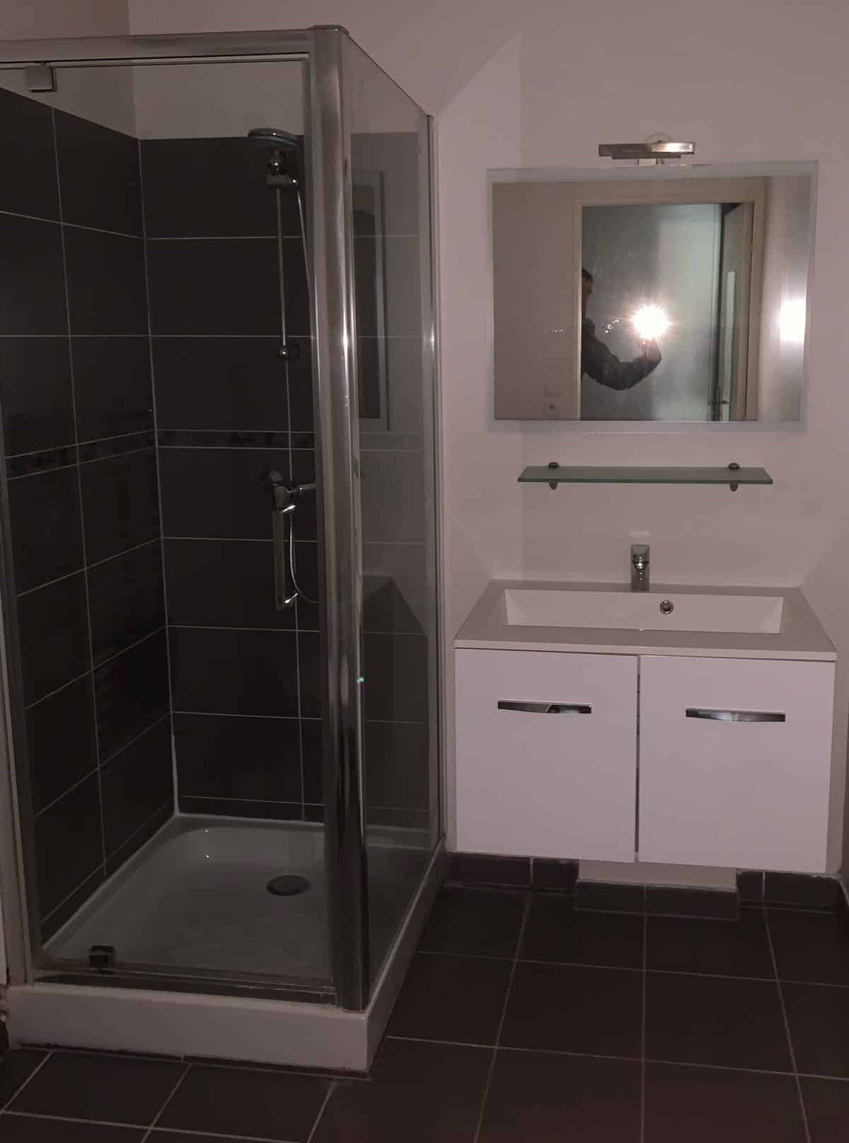 Type 2 apartment with garden and parking in Aix-les-Platanes