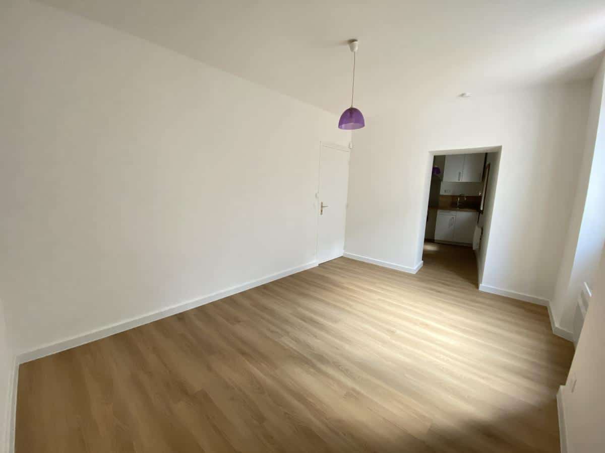 TYPE 1 – LA PENNE SUR HUVEAUNE