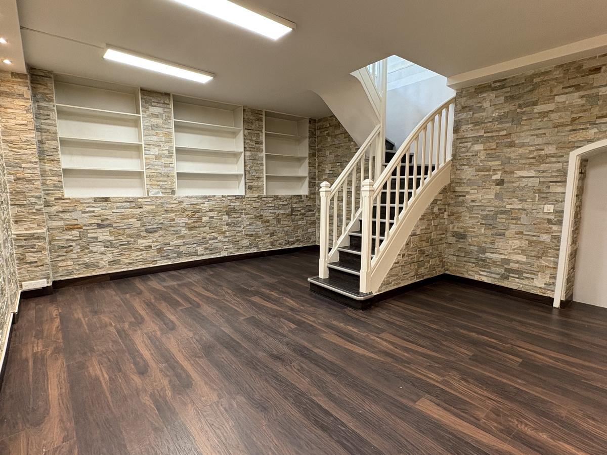 LOCAL COMMERCIAL BOULEVARD DE MAGENTA