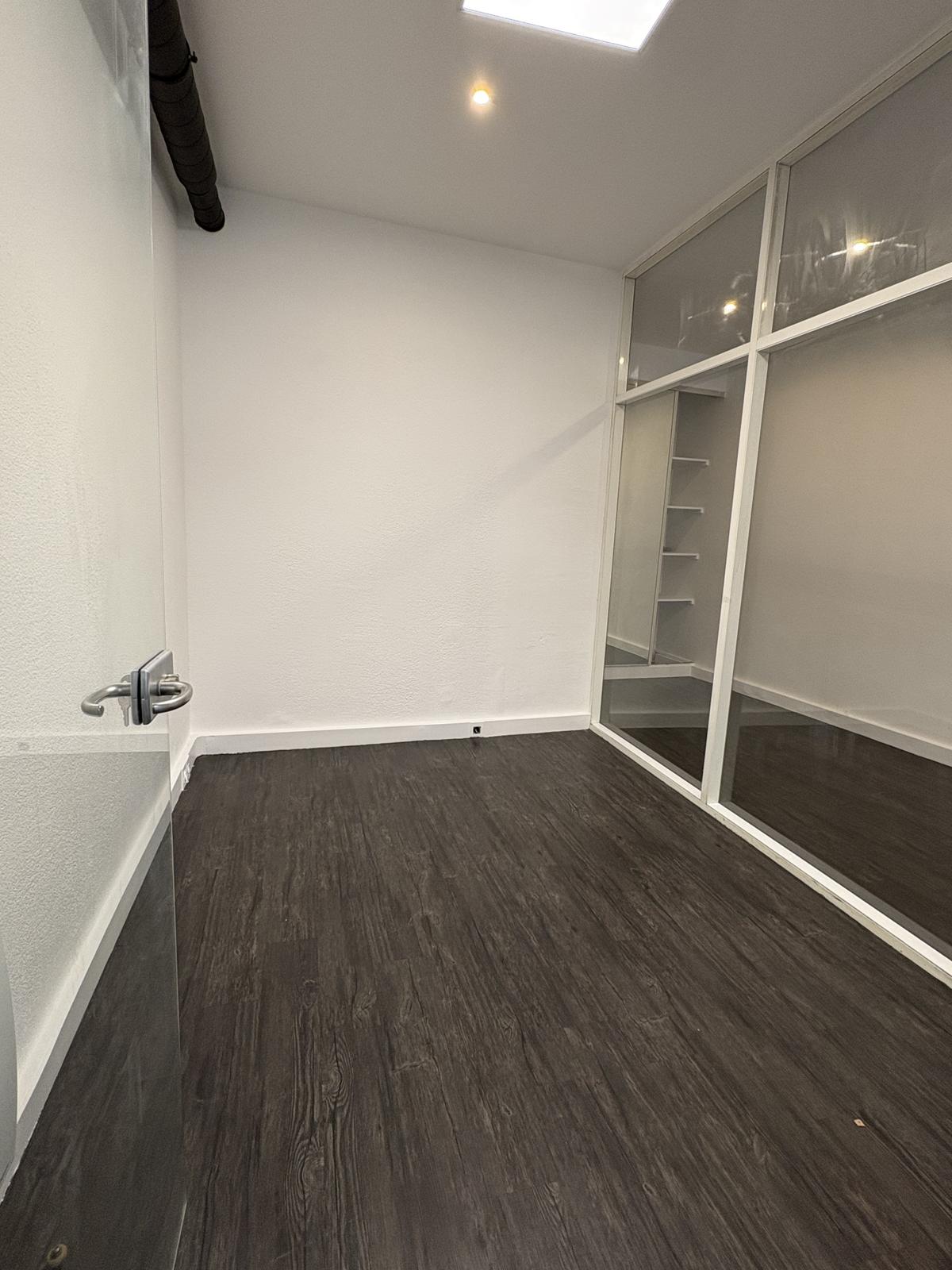 LOCAL COMMERCIAL BOULEVARD DE MAGENTA