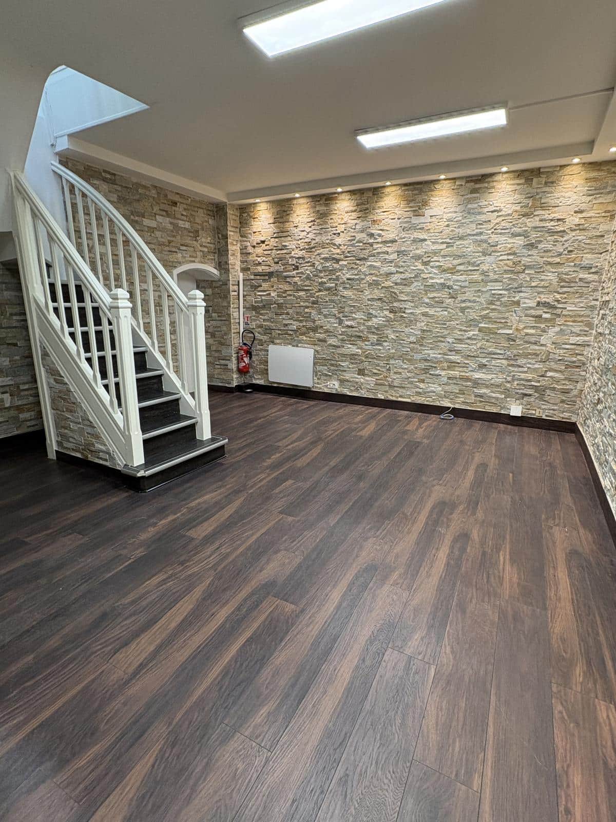 LOCAL COMMERCIAL BOULEVARD DE MAGENTA