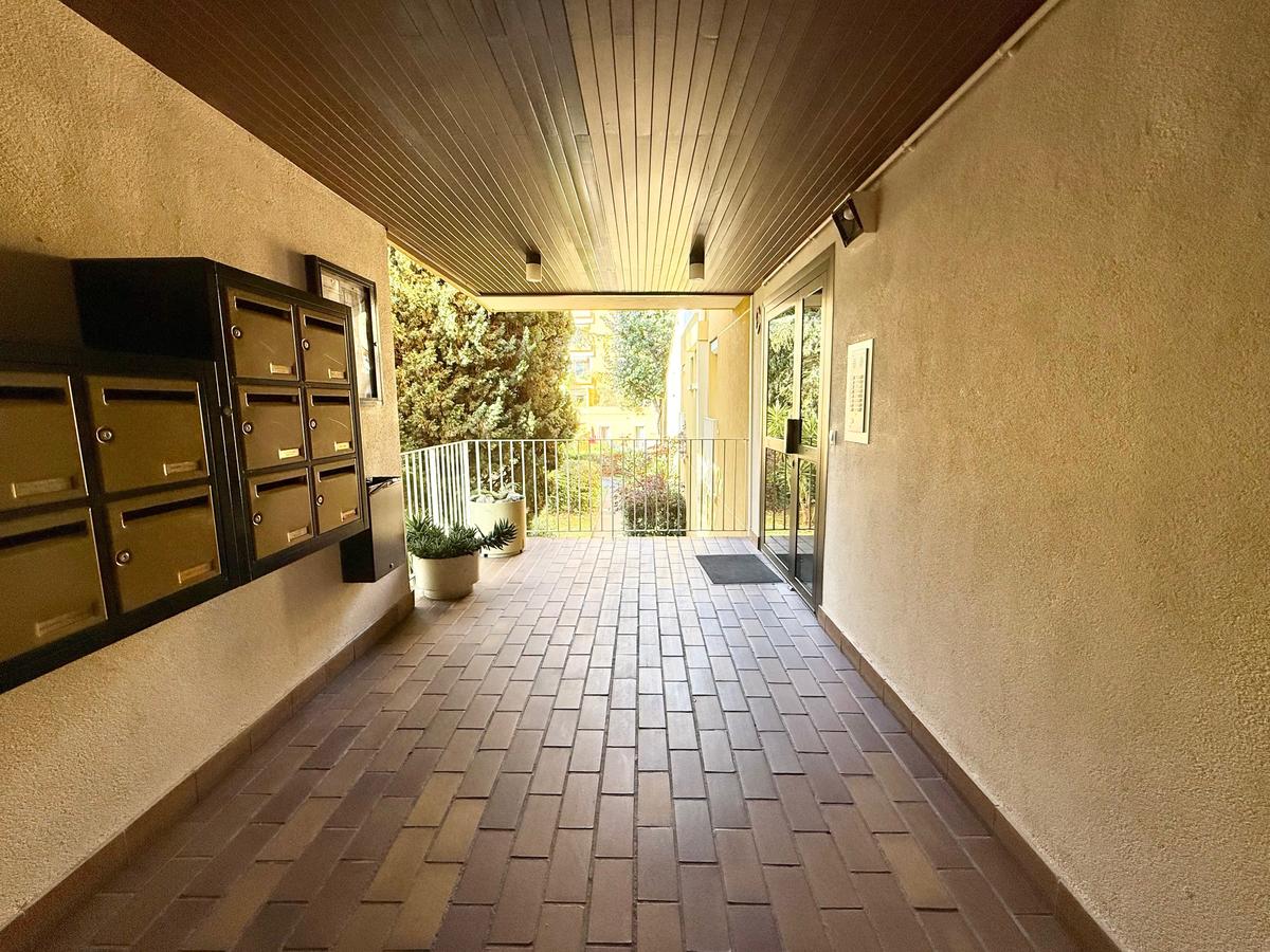 Type 4 of 101.25 m2 with terrace / garage 13013 Marseille