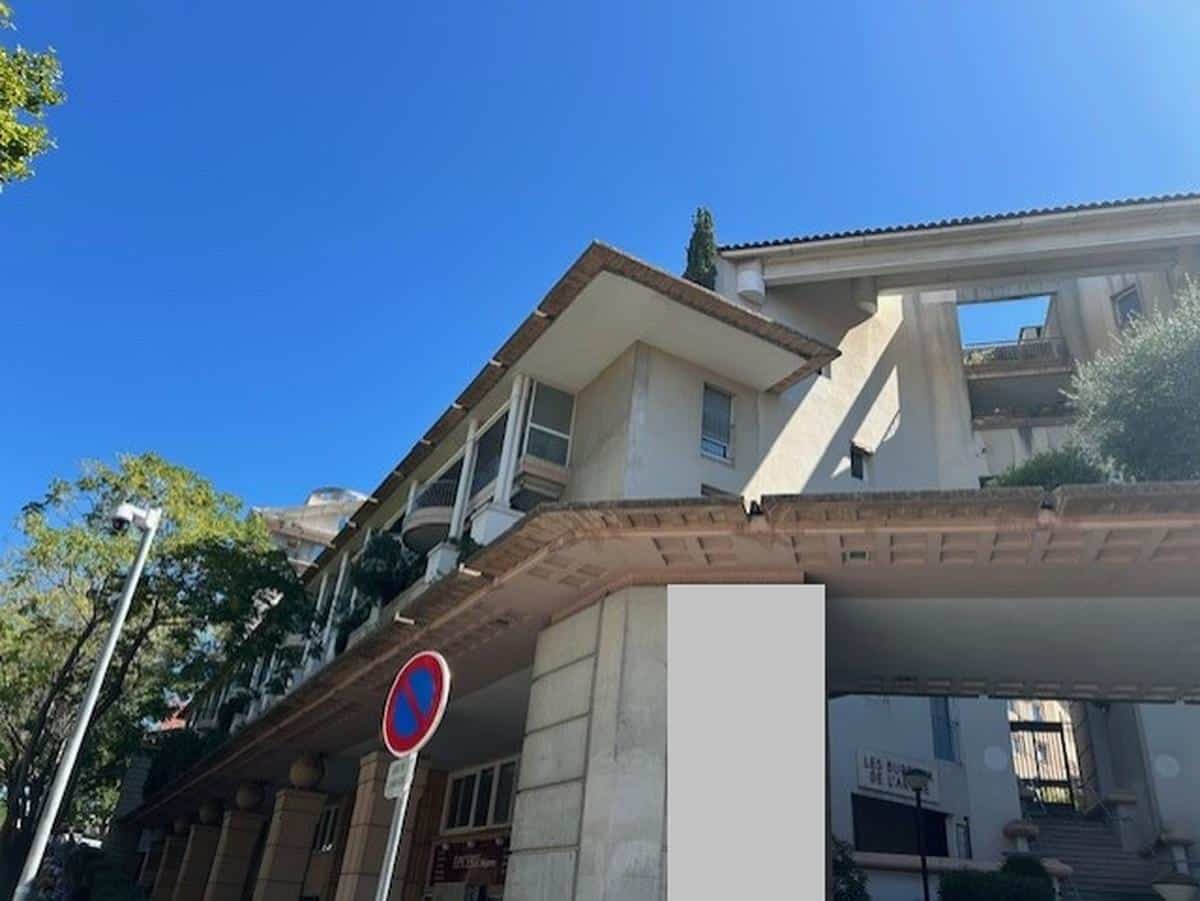 CENTRE D'AFFAIRES A VENDRE A AIX EN PROVENCE