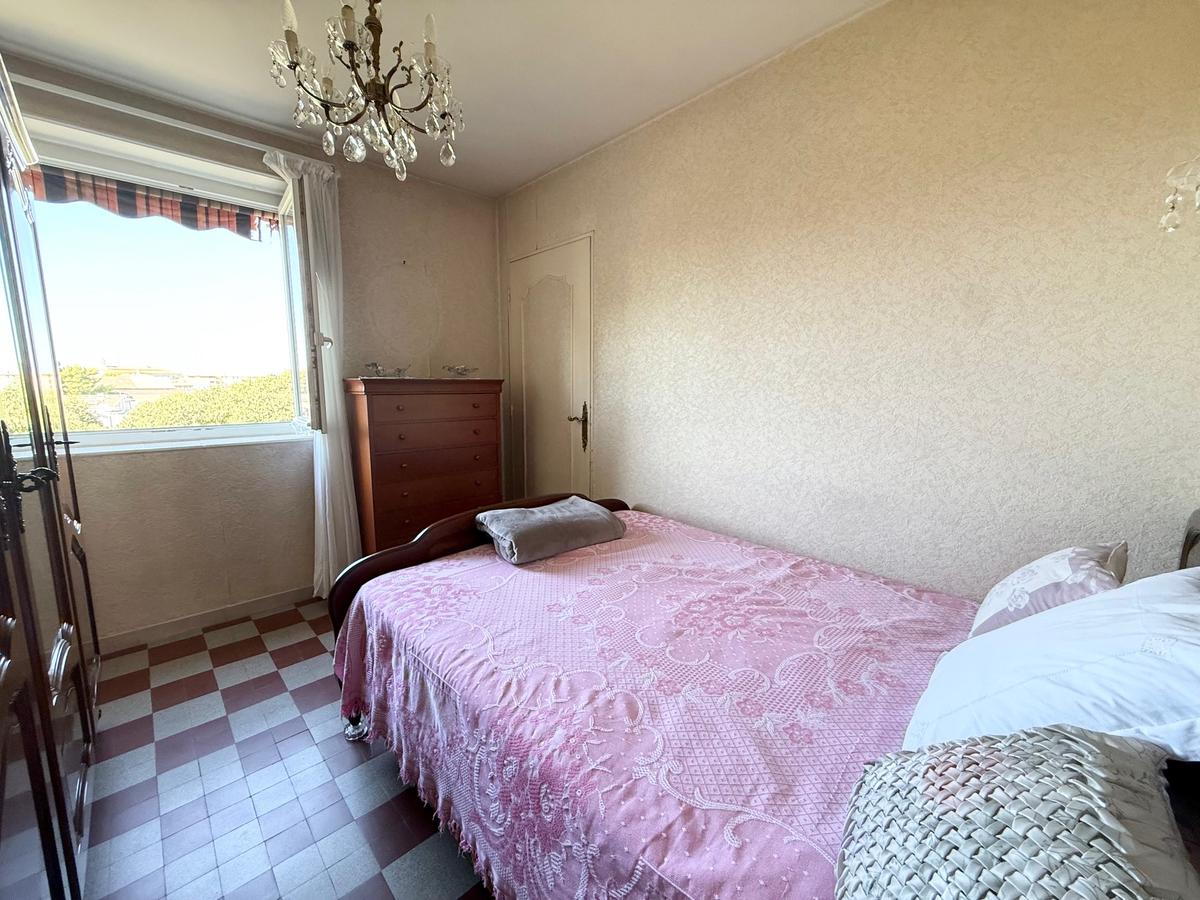 Type 4 of 63 m2 13009 Marseille