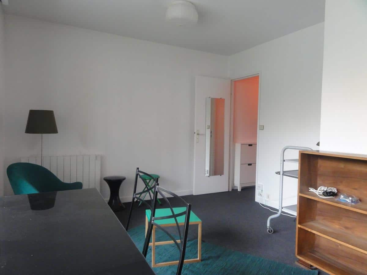 10ème RESIDENCE GRAND CANAL : STUDIO avec LOGGIA A VENDRE