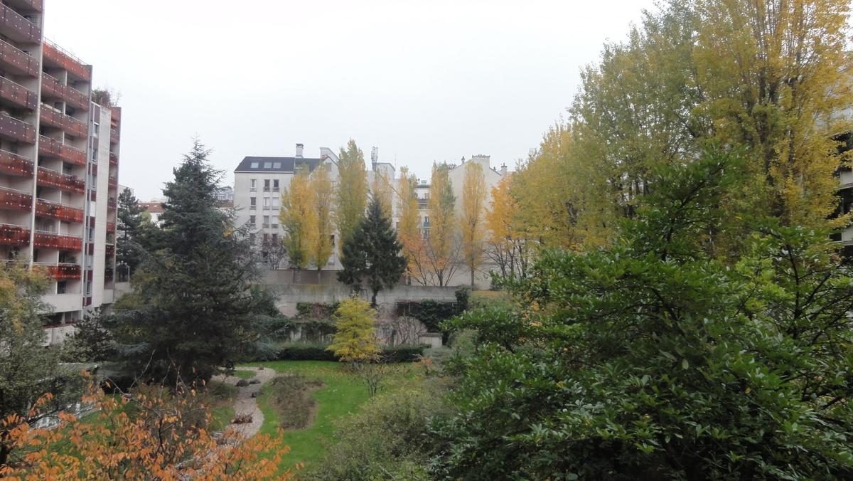 10th RESIDENCE GRAND CANAL: STUDIO WITH LOGGIA FOR SALE