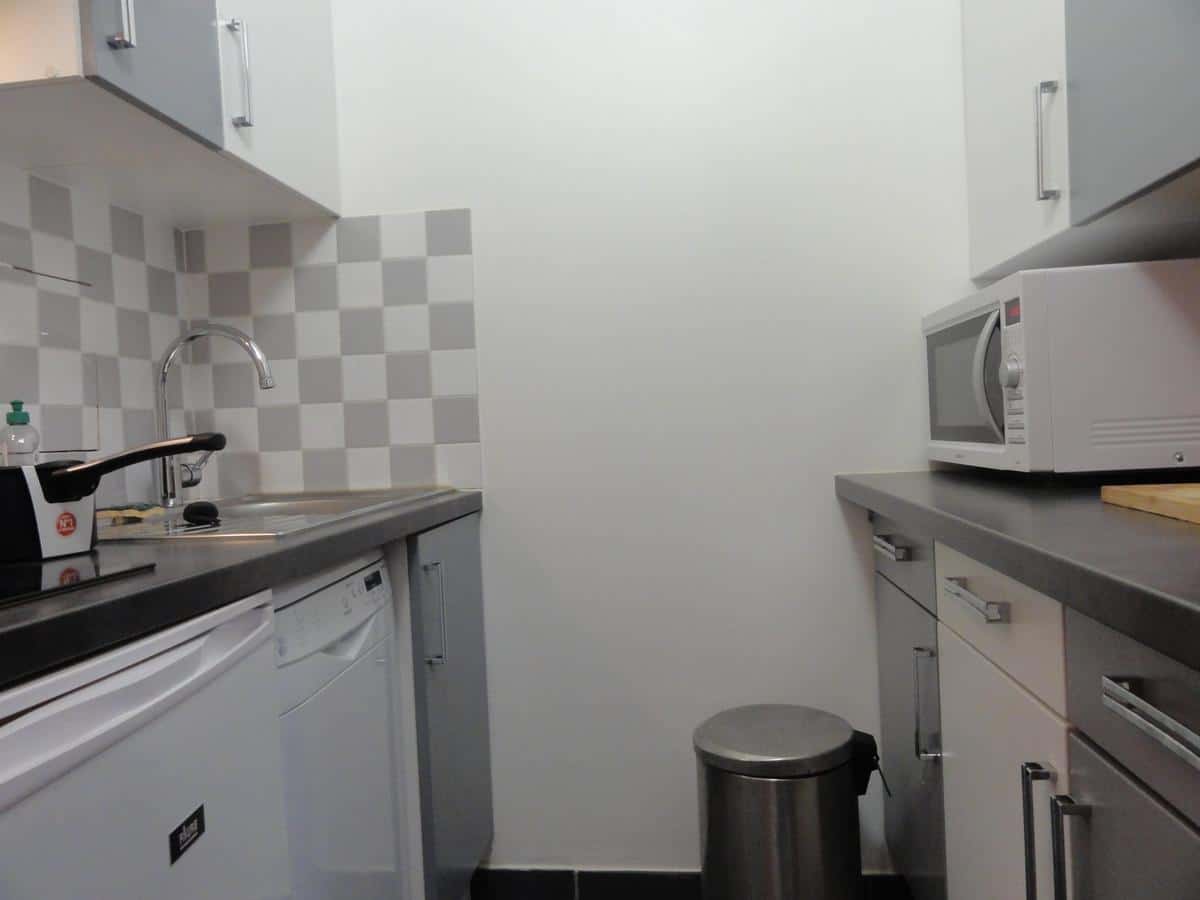 10th RESIDENCE GRAND CANAL: STUDIO WITH LOGGIA FOR SALE