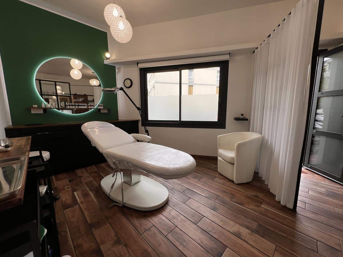 LOCAL COMMERCIAL – 13012 MARSEILLE