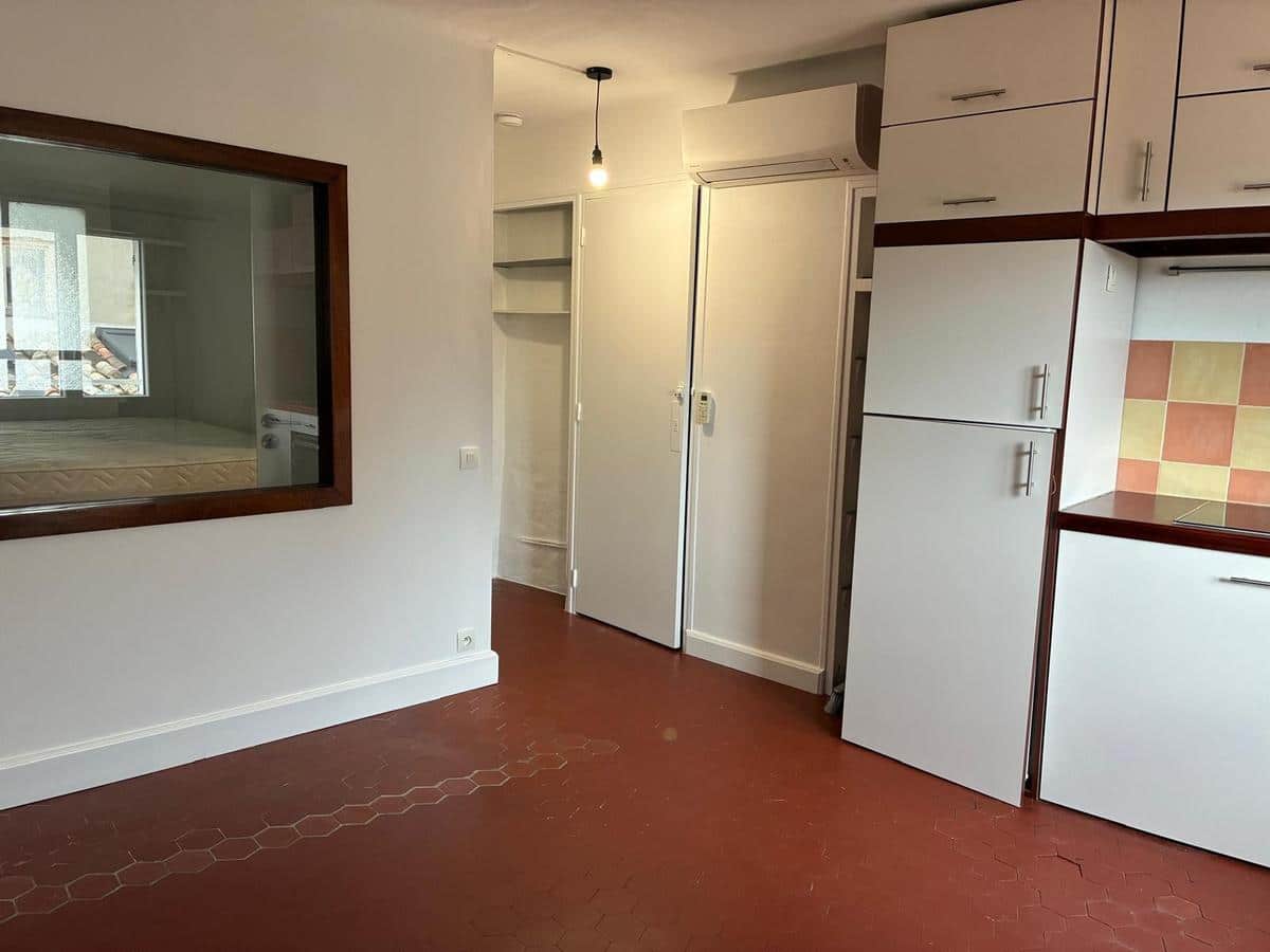 Two-room apartment – Aix-en-Provence