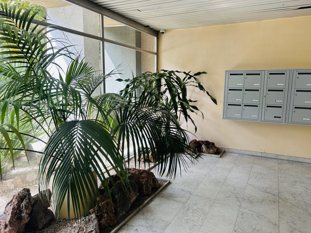 MARSEILLE CARRE D’OR 13008 T3 apartment of 93m2, 365,000