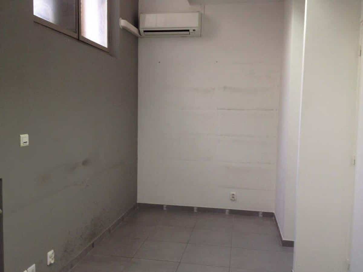 COMMERCIAL PREMISES – PONT DE VIVAUX