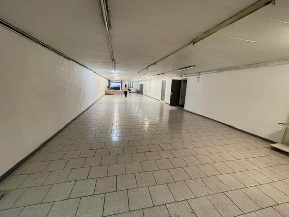 Local commercial de 270 m2 Marseille 2ème
