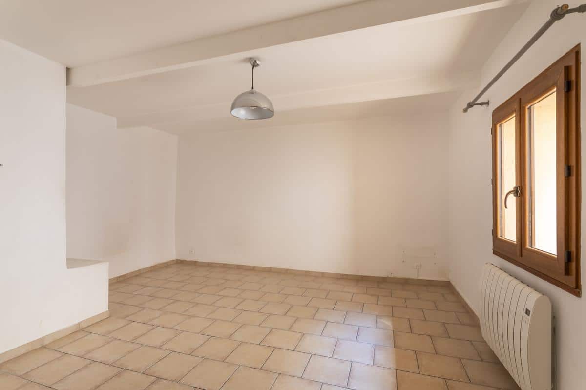 Maison de village région d’Aix en Provence au coeur du vill