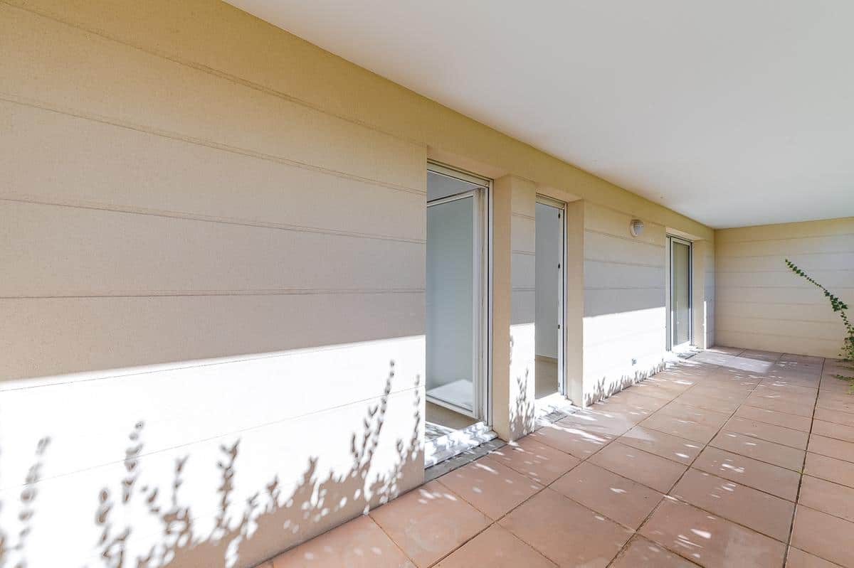 MARSEILLE 12TH PRICE SAINT BARNABE VILLAGE T3 TERRACE PARKING