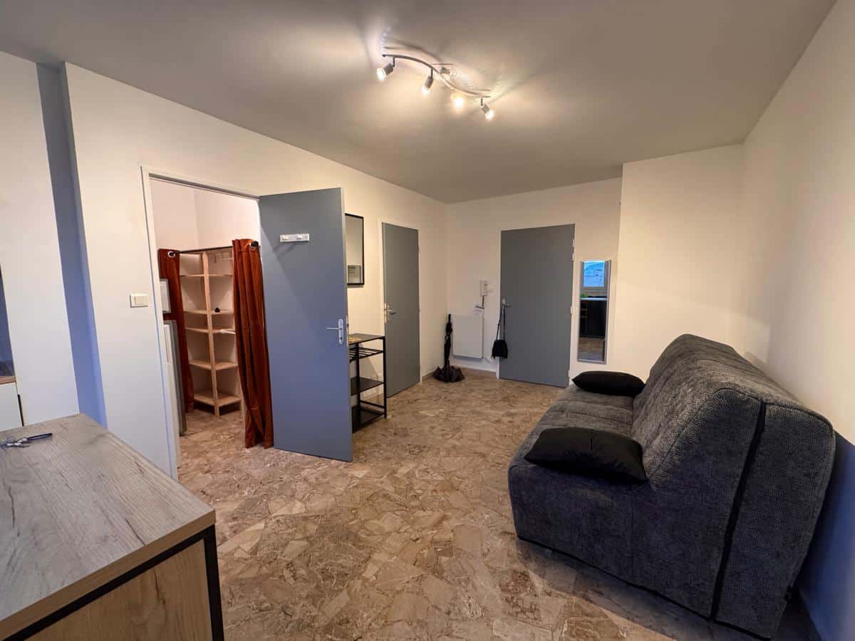 FURNISHED STUDIO – LA CAPELETTE