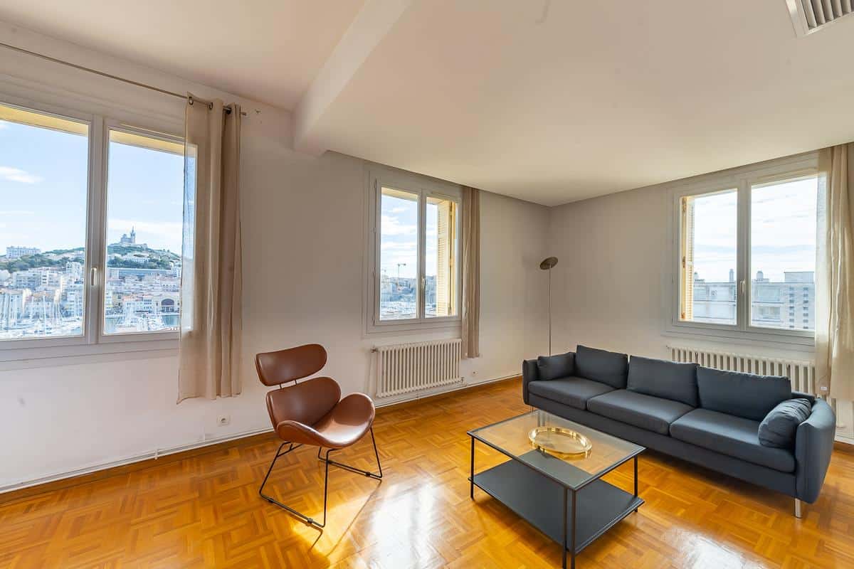 Sublime Type 3 meublé de 96 m2 Pleine vue Port