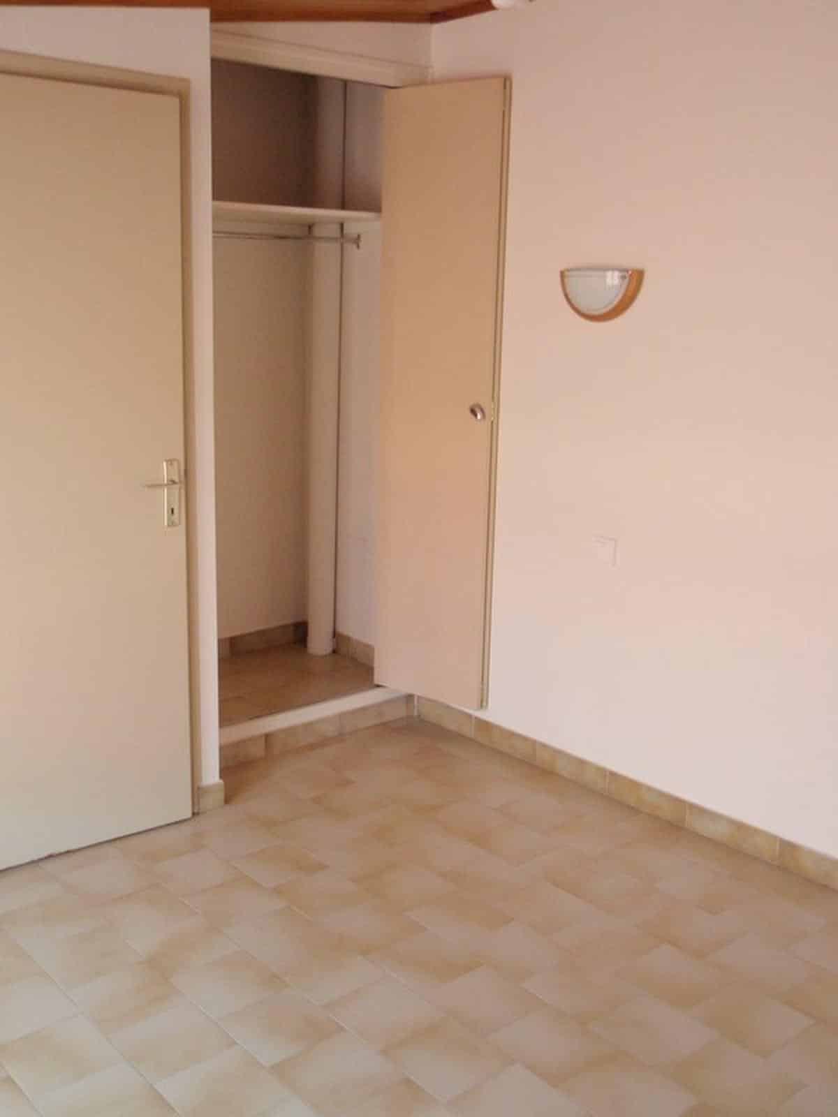 Apartment T3 Simiane-Collongue