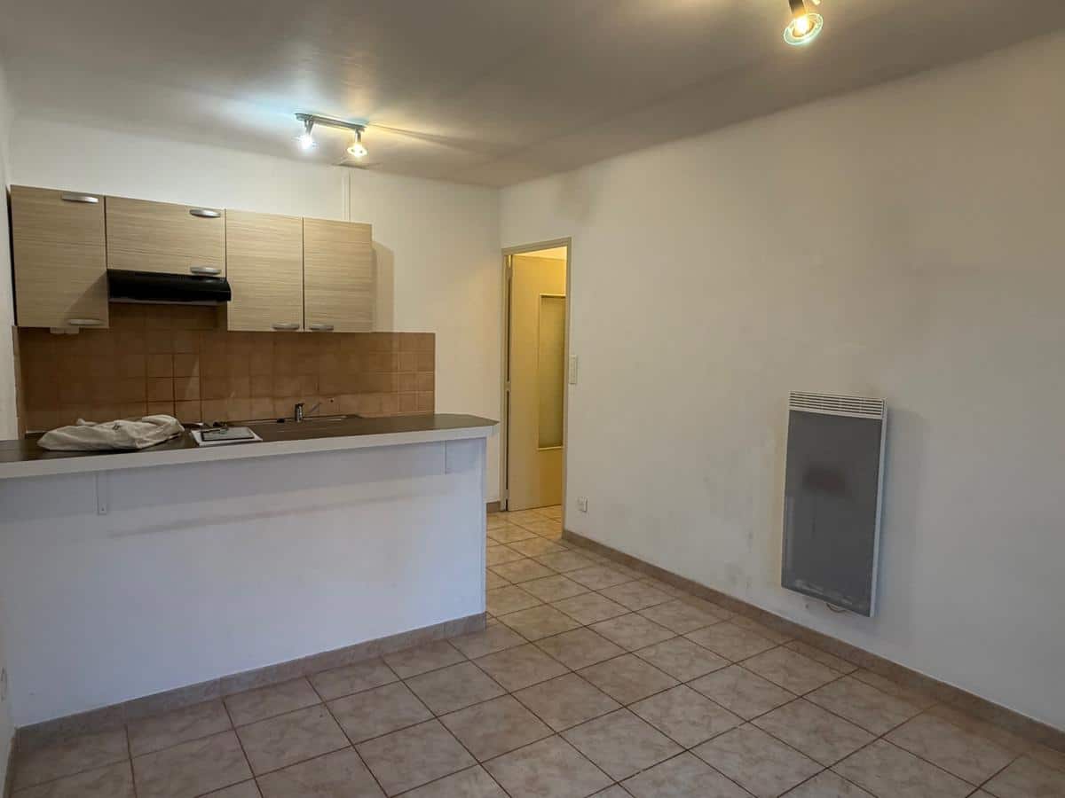 Studio Secteur St Jerome – 9 Bis cours d’Orbitelle –  Proxim