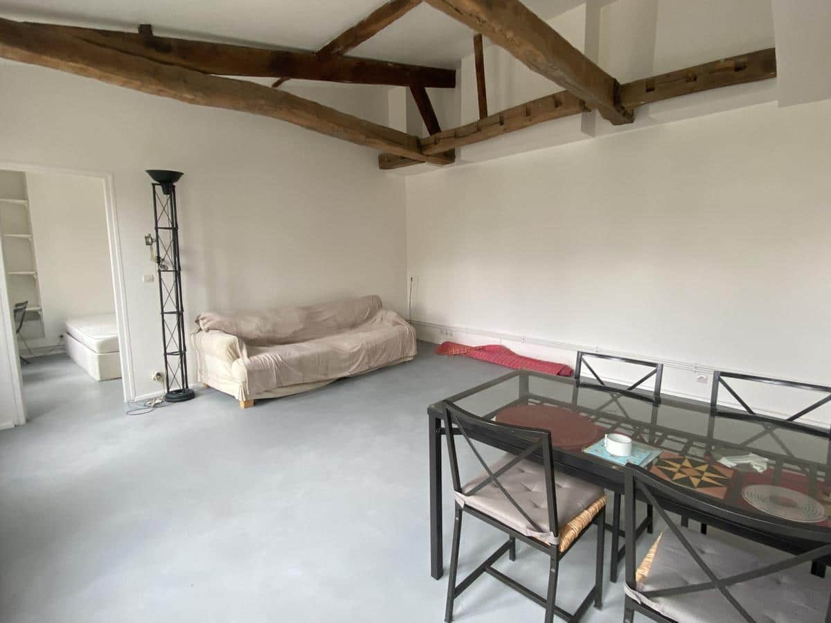 12ÈME PASSAGE DU GENIE : LOFT EN DEUX PIECES REFAIT NEUF