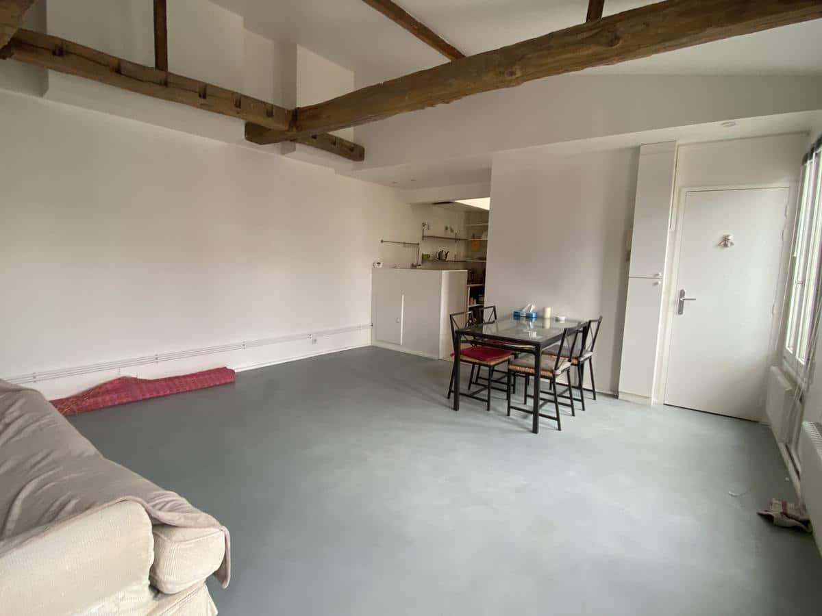 12ÈME PASSAGE DU GENIE : LOFT EN DEUX PIECES REFAIT NEUF