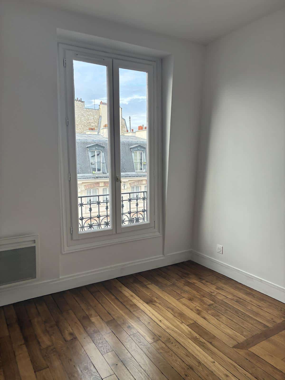 10th district LOUIS BLANC: NEWLY RENOVATED TWO-ROOM APARTMENT FOR RENT