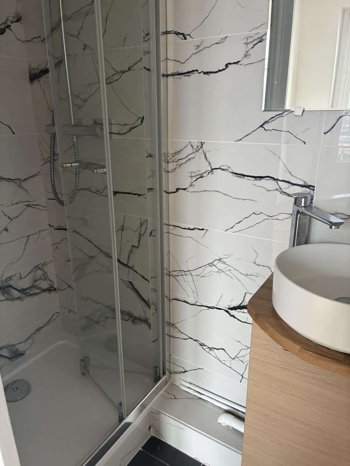 10th district LOUIS BLANC: NEWLY RENOVATED TWO-ROOM APARTMENT FOR RENT