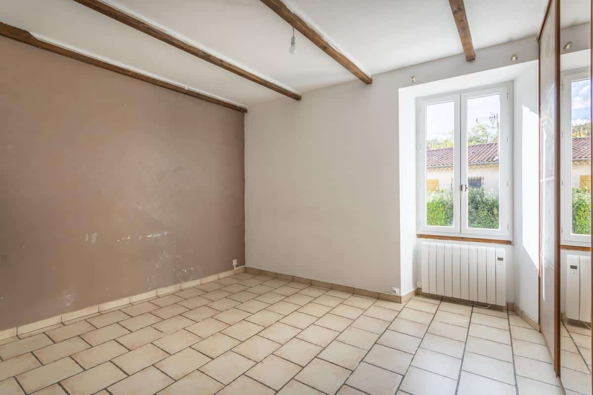 Maison de village T4 de 97.26 au coeur du village de Bouc