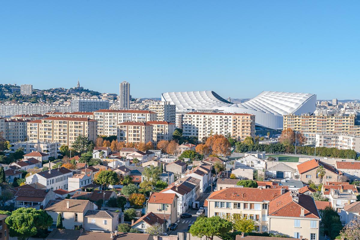 MARSEILLE 9TH T4 TOP FLOOR IN QUIET 198,450 EUROS