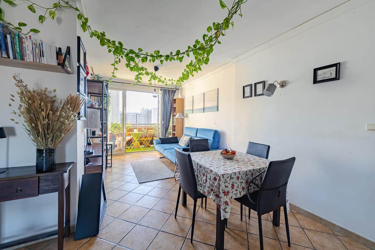MARSEILLE 9TH T4 TOP FLOOR IN QUIET 198,450 EUROS