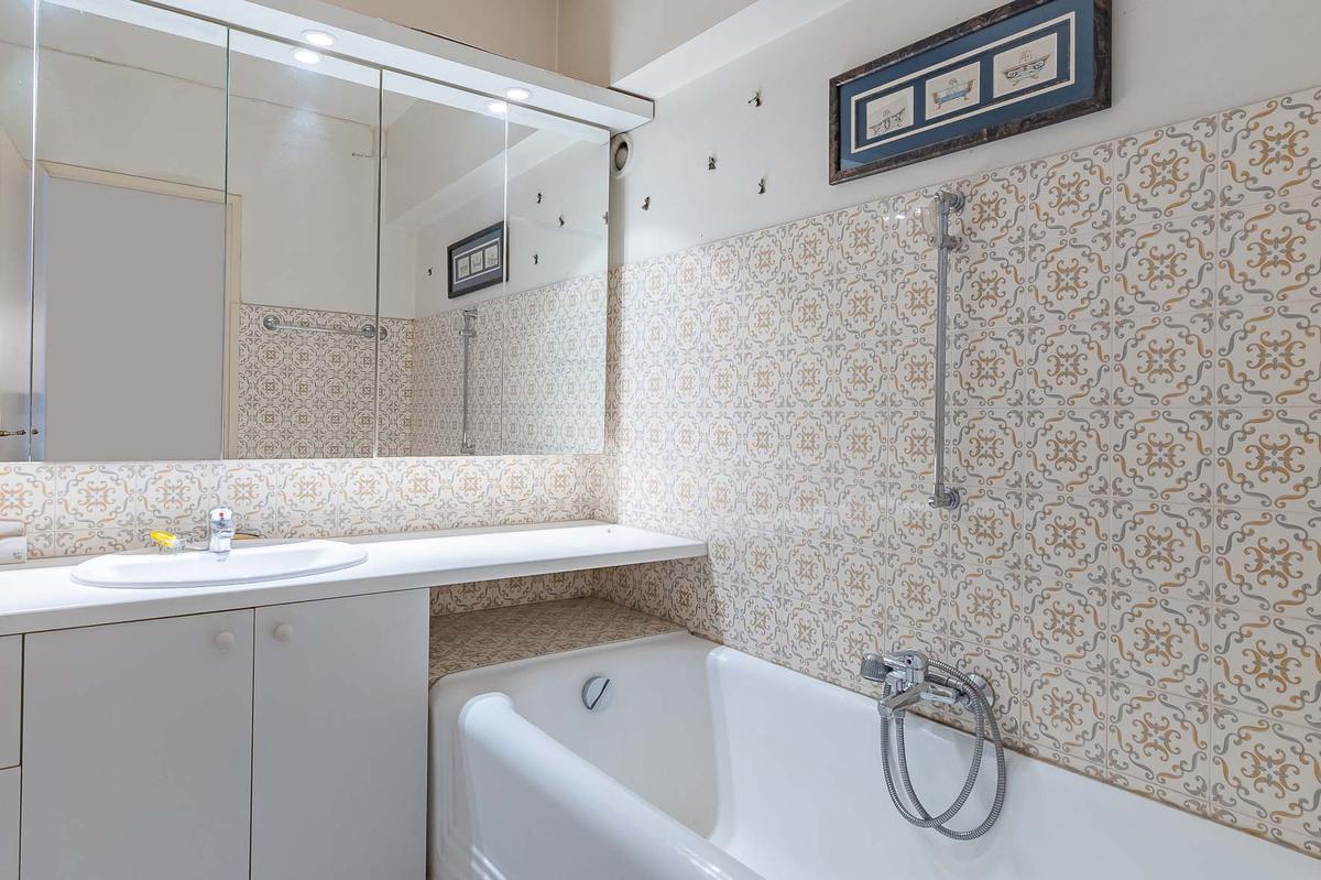 EXCLUSIVITE MARSEILLE 8EME ST GINIEZ T3 GARAGE