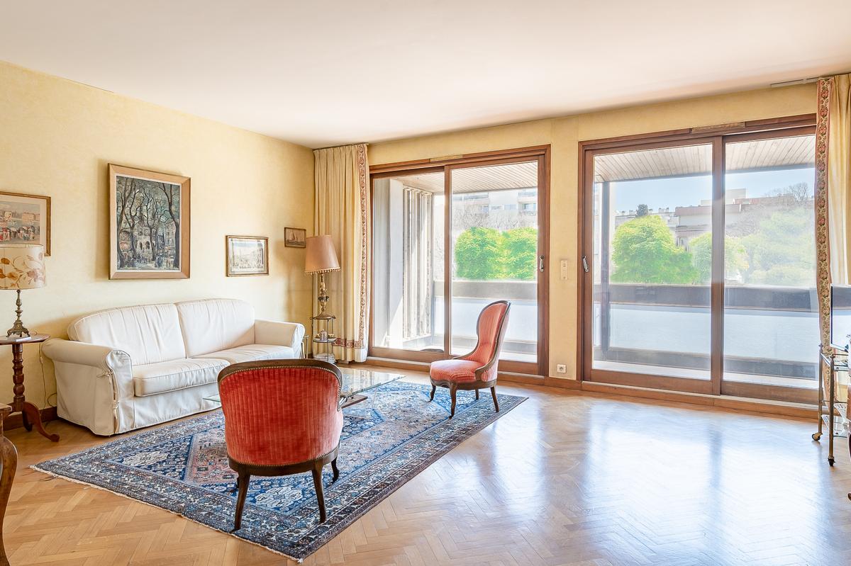 EXCLUSIVE MARSEILLE 8TH ST GINIEZ T3 GARAGE