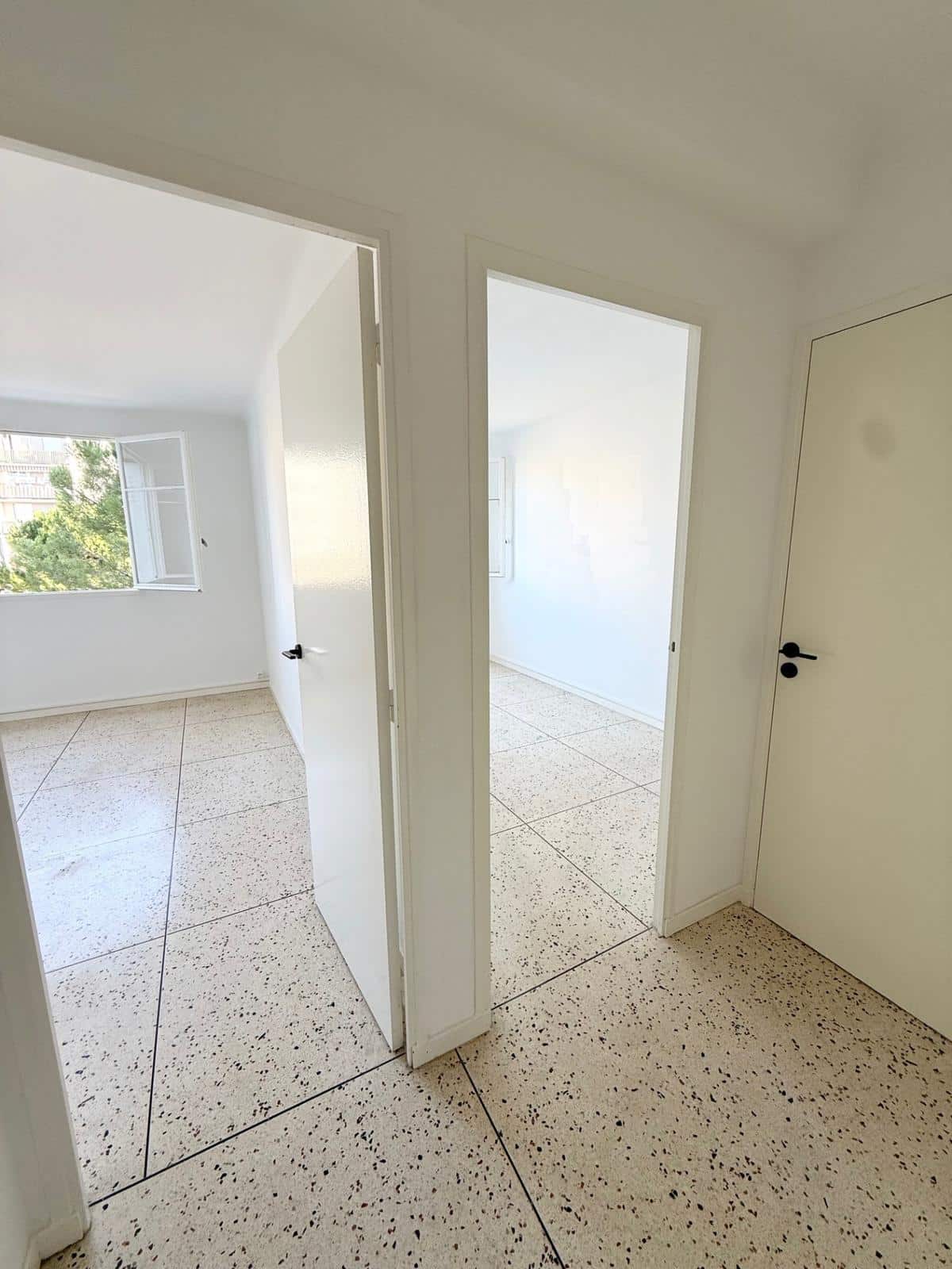 Type 3 de 70 m2 + balcon + cave Marseile 9ème