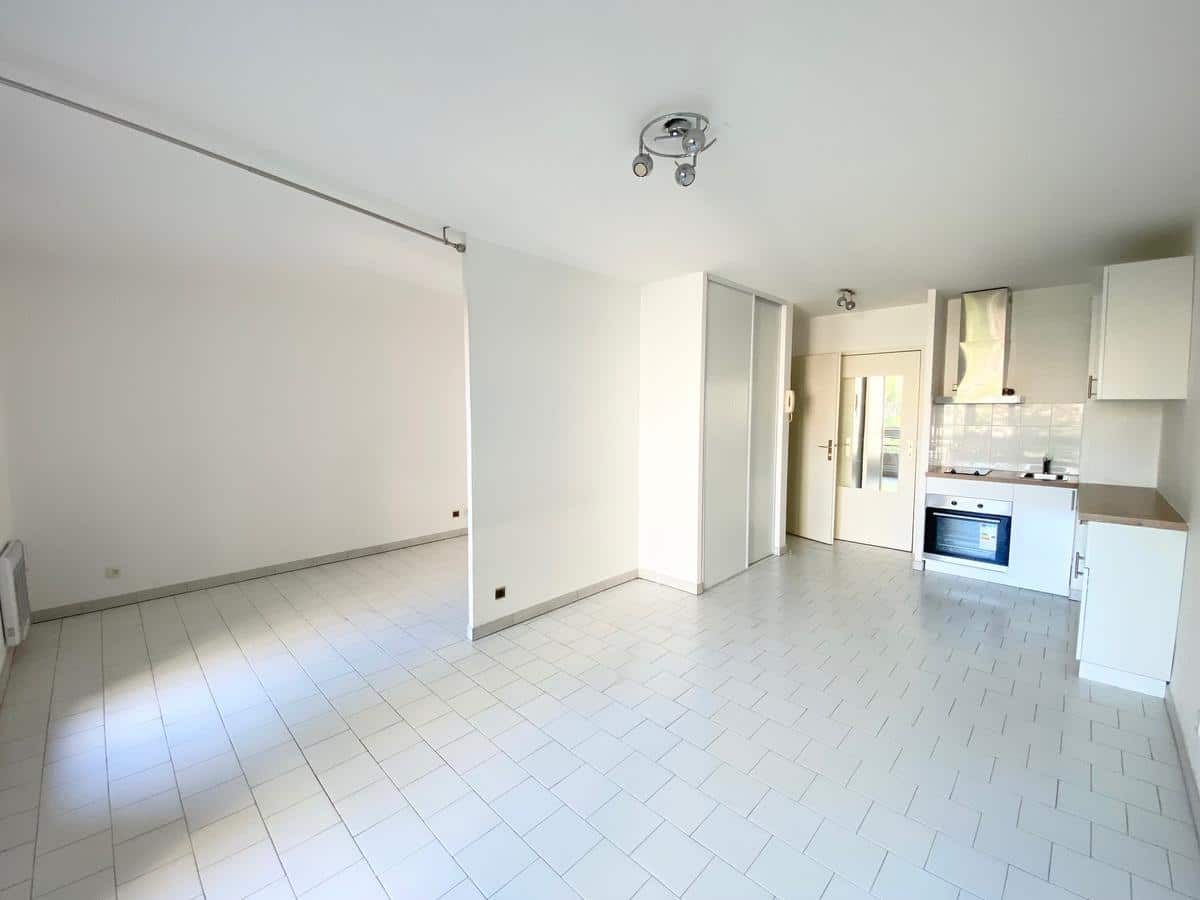 Type 1/2 de 33 m2 Timone Marseille 13005