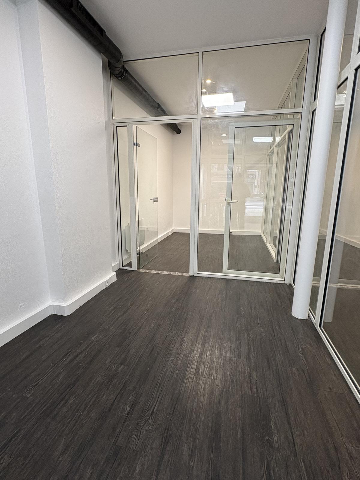 LOCAL COMMERCIAL BOULEVARD DE MAGENTA