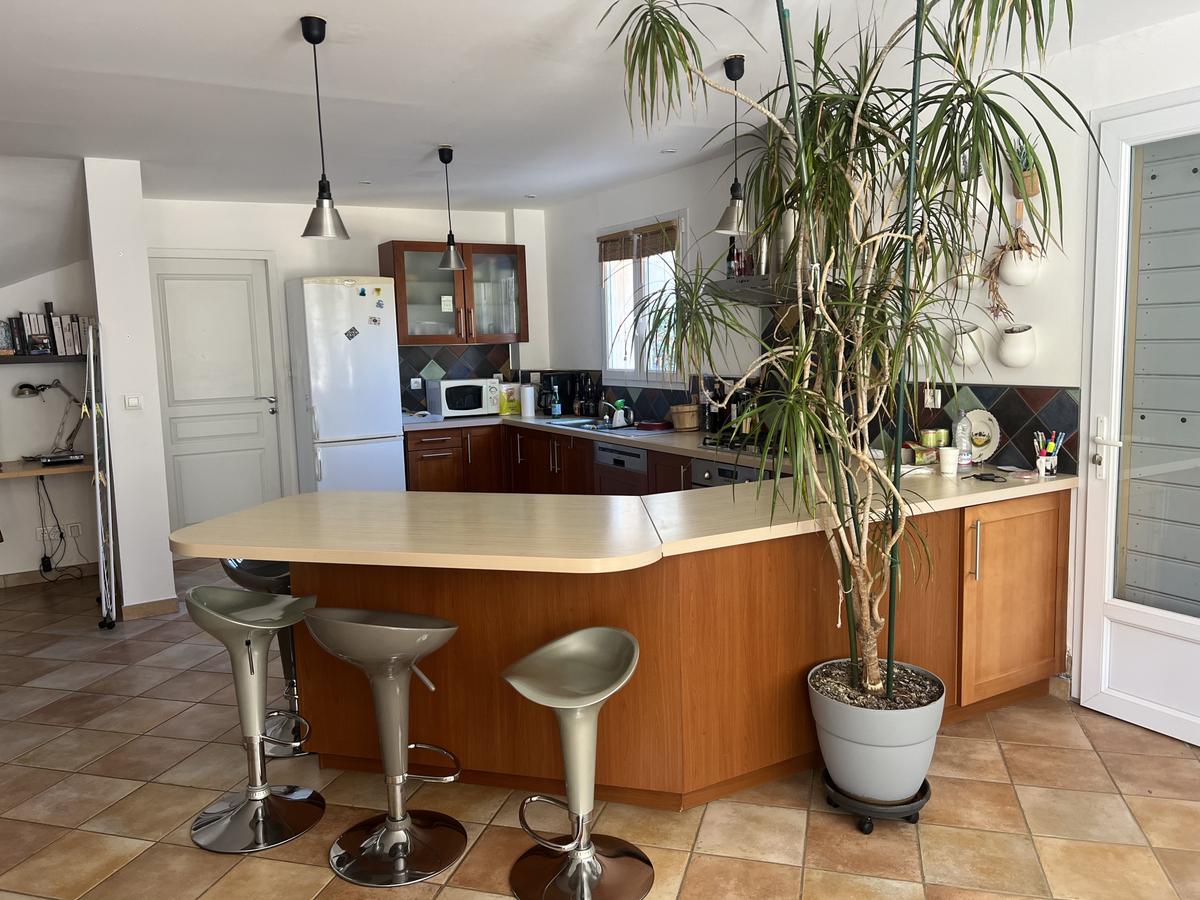 Type 4 house in Saint Savournin of 132.60 m2 furnished