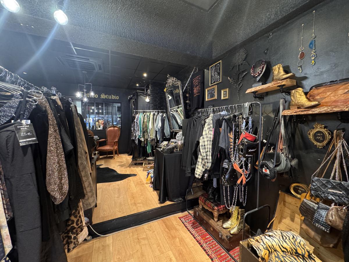 Local commercial – LA PLAINE