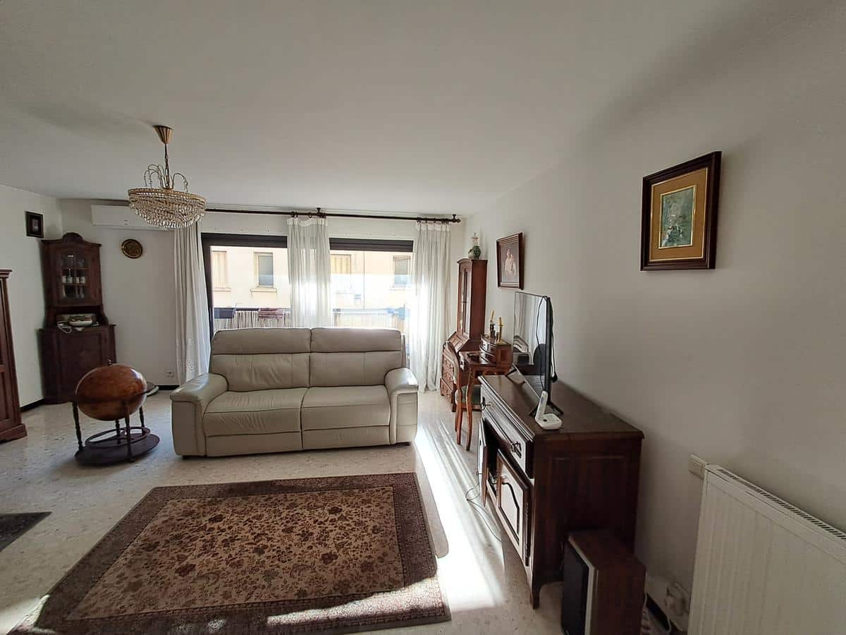 SPACIOUS AND BRIGHT T5 JEAN JAURES AREA - CADEREAU