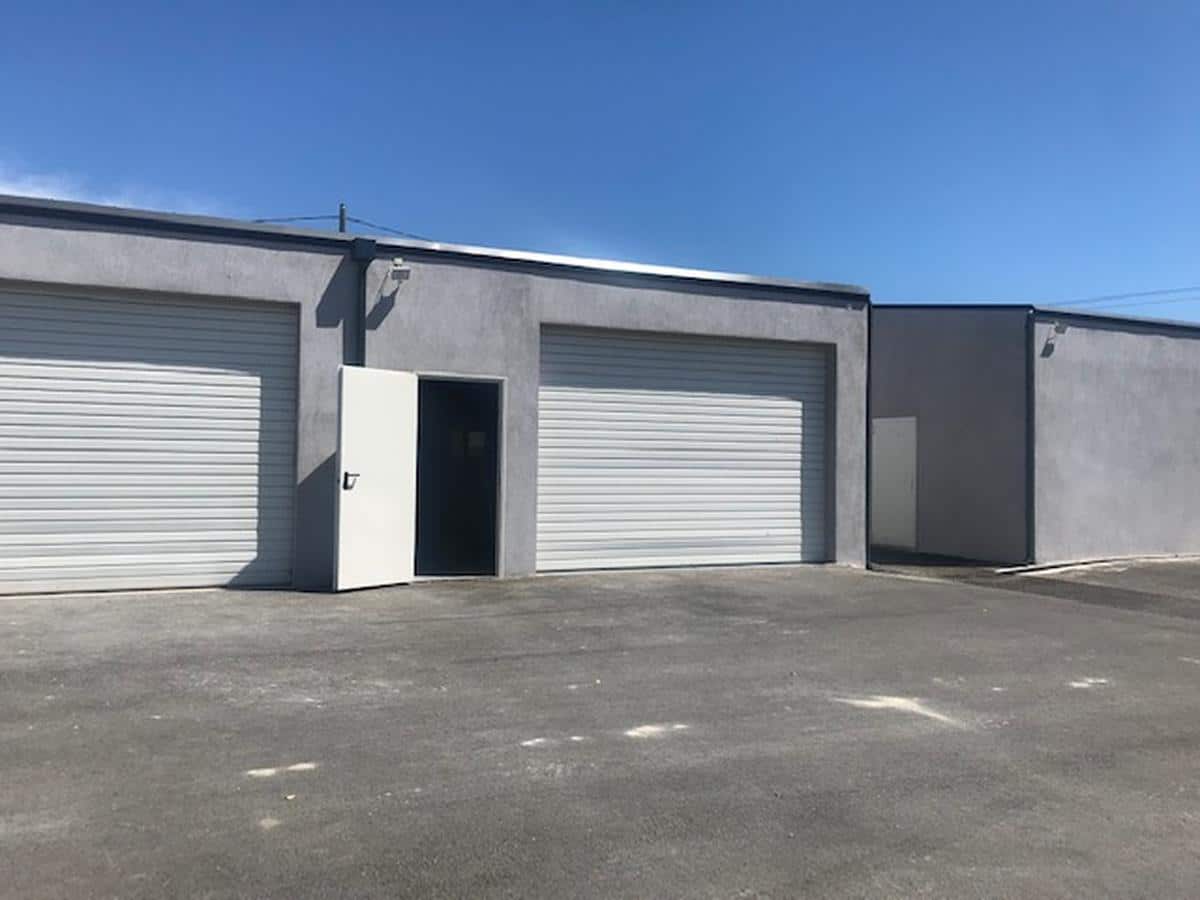 94m2 business premises Salon de Provence