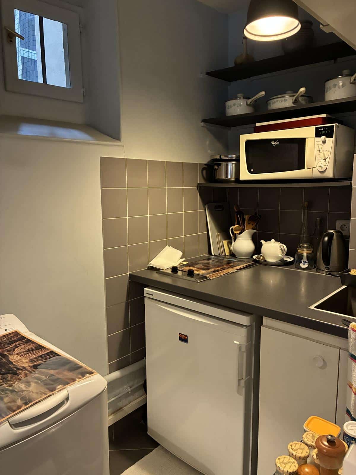 3ème ARTS ET METIERS/RUE DES GRAVILLIERS : GRAND STUDIO SUR