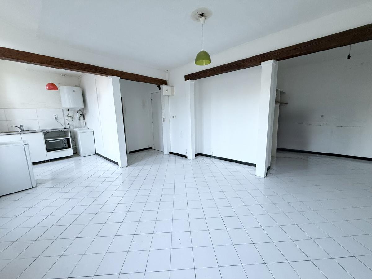 Type 1 de 35 m2 Marseille 3ème