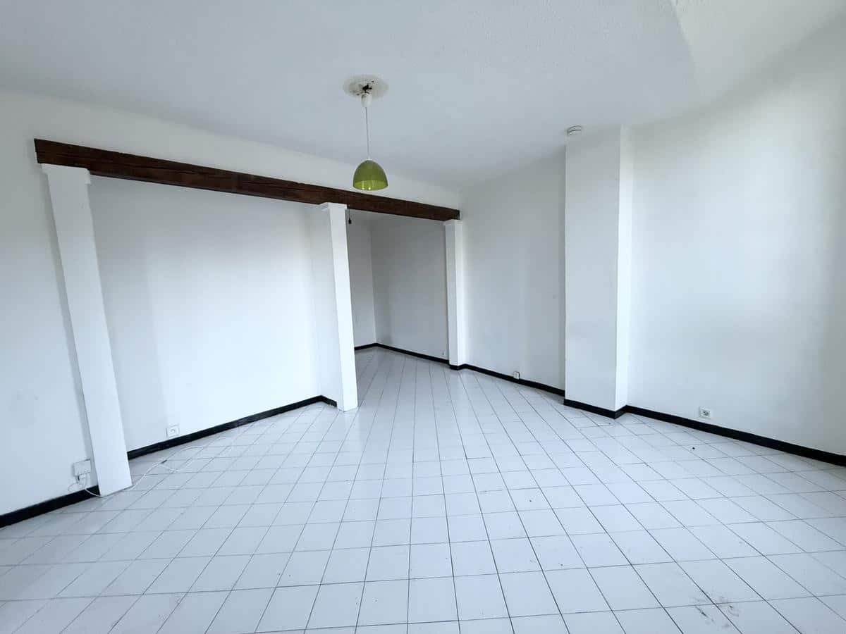 Type 1 de 35 m2 Marseille 3ème