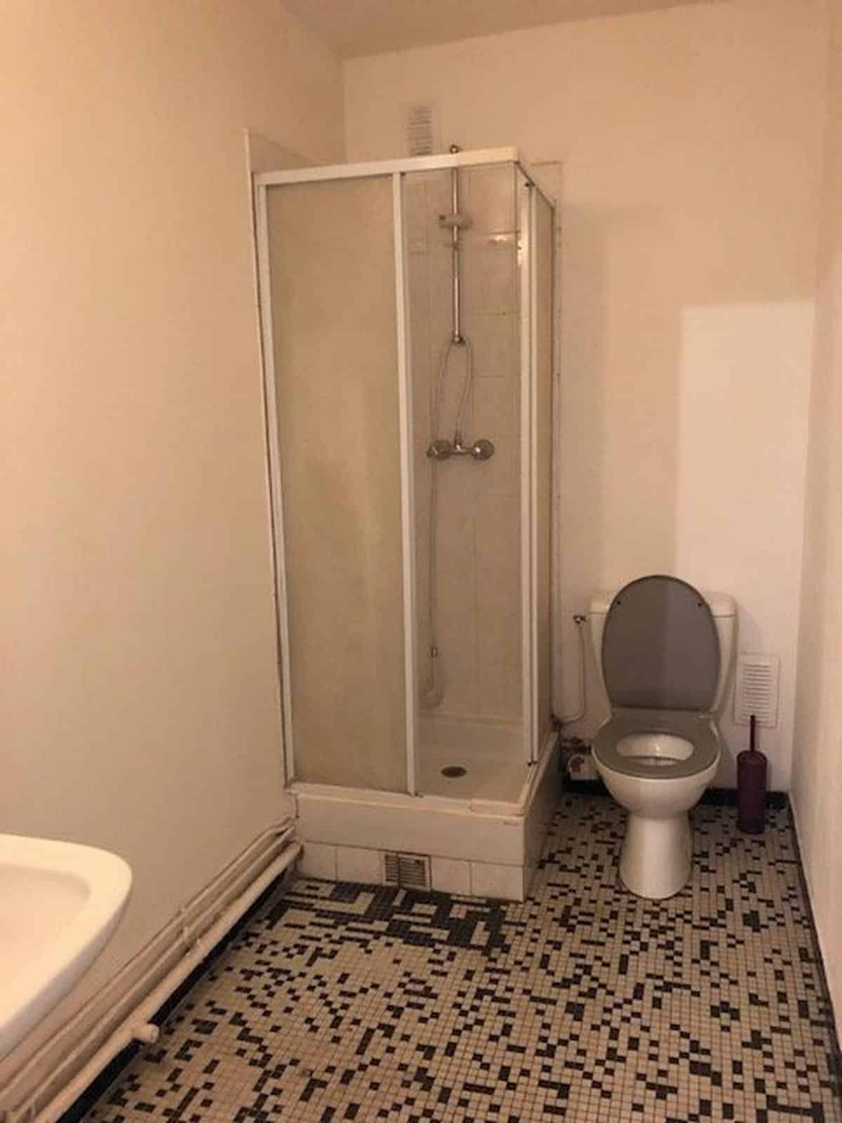 STUDIO FOR RENT WITH PARKING