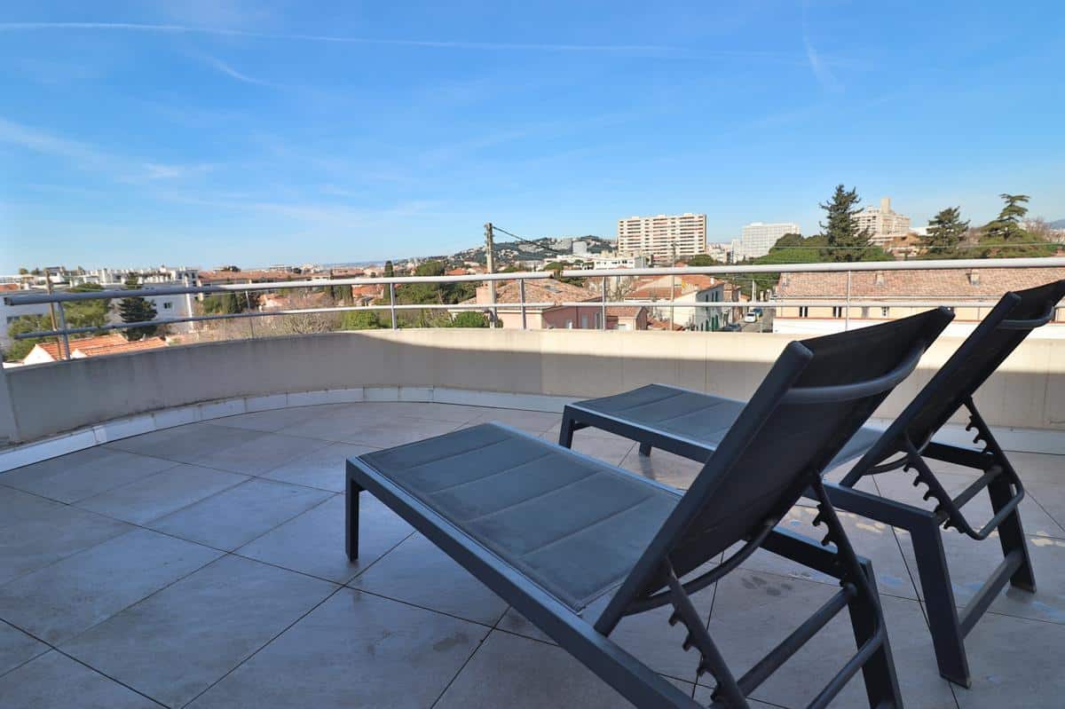 13008 – SAINT ANNE – APPARTEMENT T2 AVEC GRANDES TERRASSES E