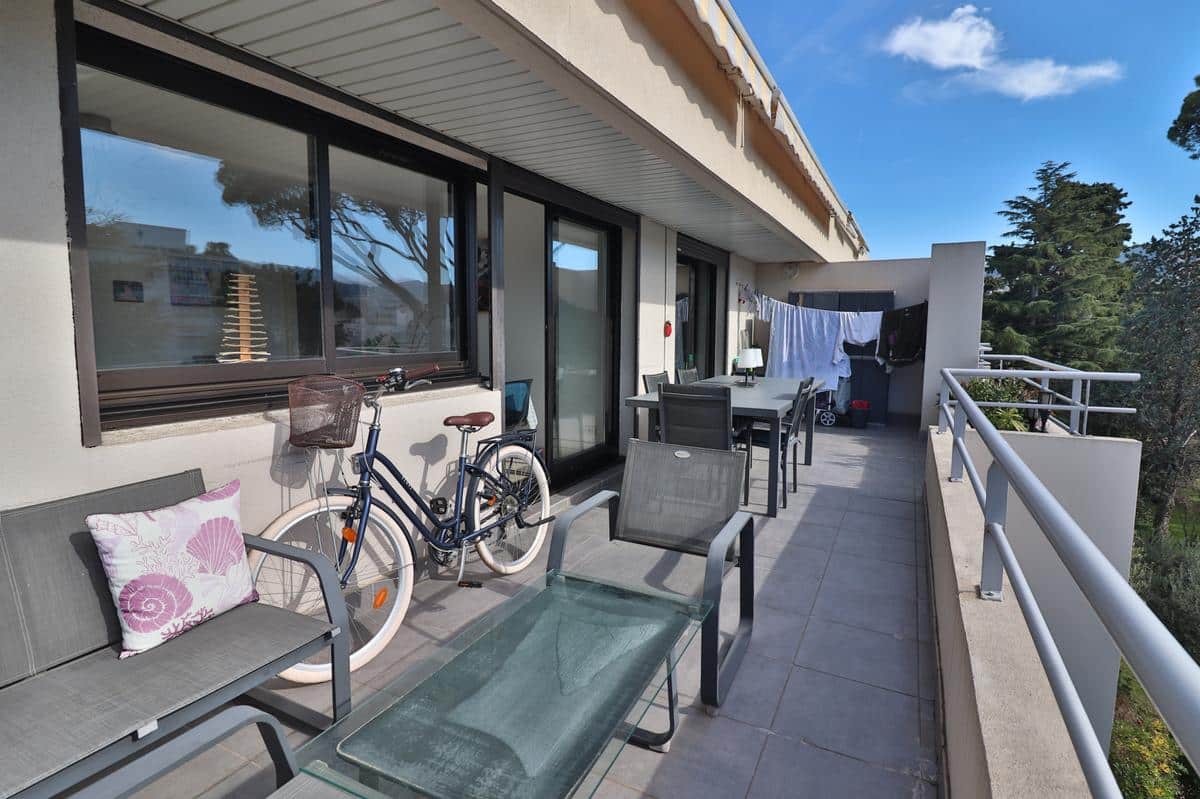 13008 – SAINT ANNE – APPARTEMENT T2 AVEC GRANDES TERRASSES E