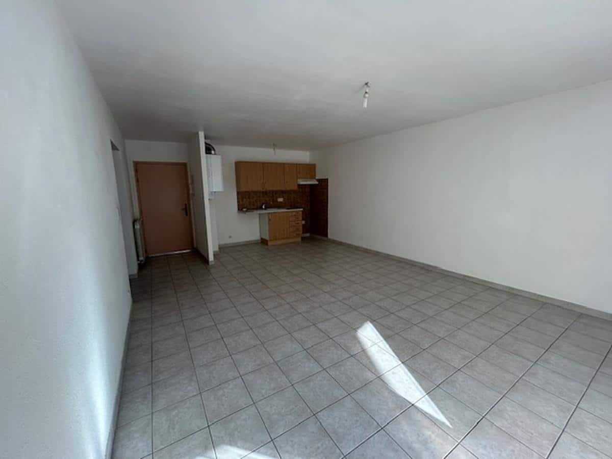 T3 APARTMENT FOR SALE IN EYGUIERES